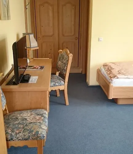 Gruener Baum Genthin