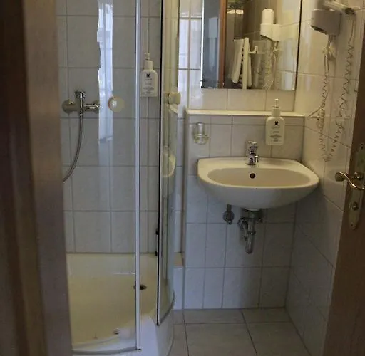 Hotel Gruener Baum Genthin