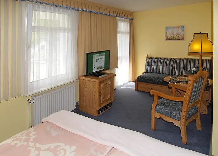 Hotel Gruener Baum Genthin